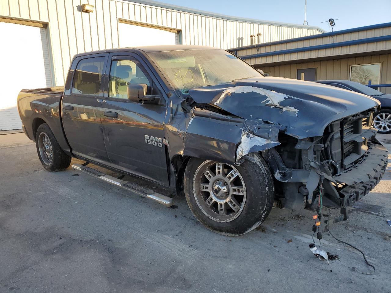 2015 RAM 1500 ST - Image 4