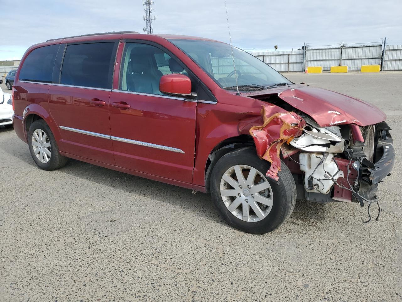 2014 CHRYSLER TOWN & COU - Фото 4