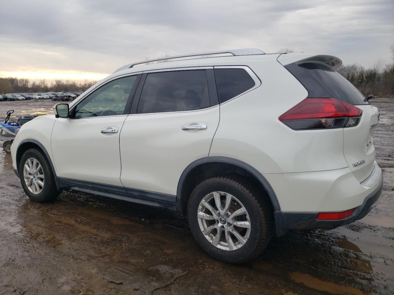 2018 NISSAN ROGUE S - Image 2