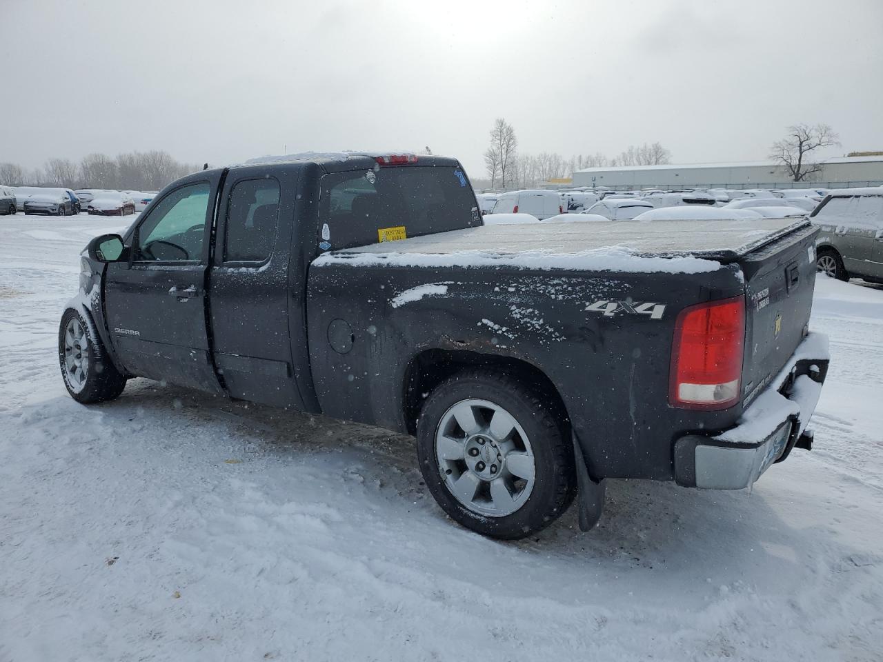2011 GMC SIERRA K15 - Image 2