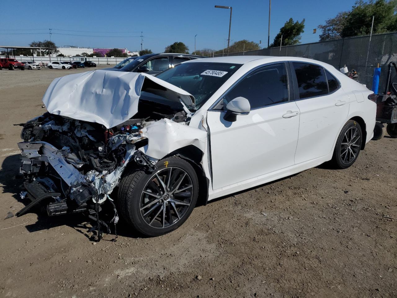 2021 TOYOTA CAMRY SE