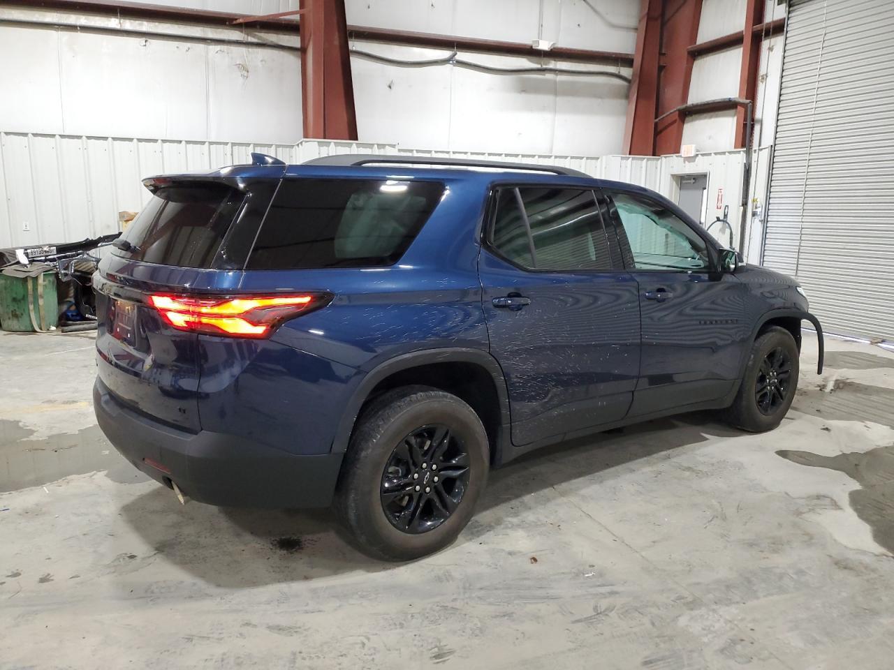 2023 CHEVROLET TRAVERSE L - Фото 3