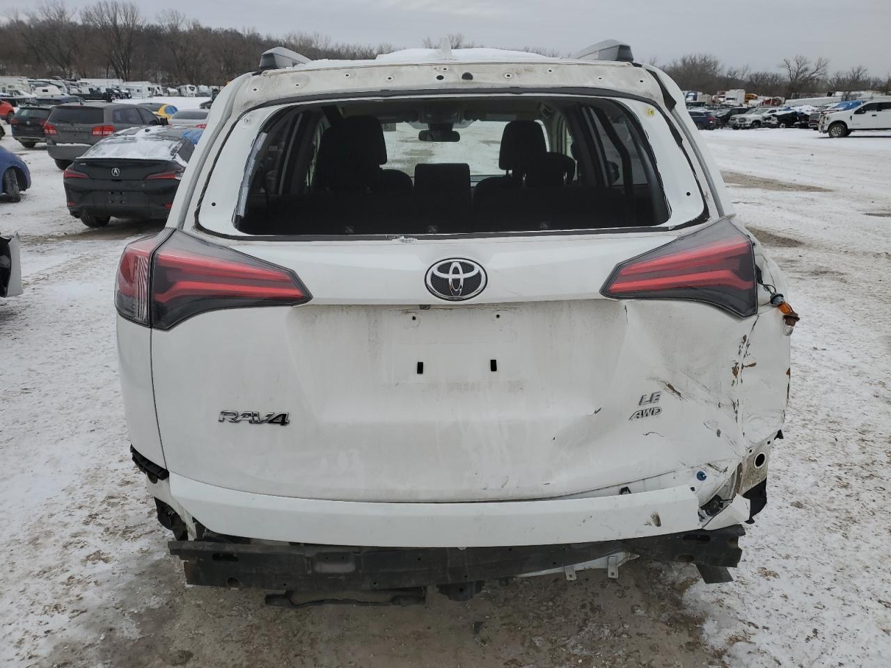 2017 TOYOTA RAV4 LE - Image 6