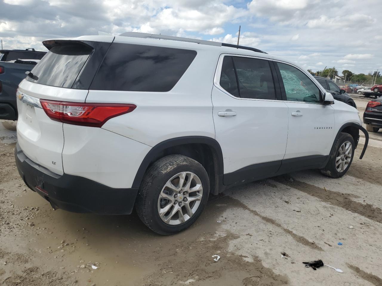2018 CHEVROLET TRAVERSE L - Image 3