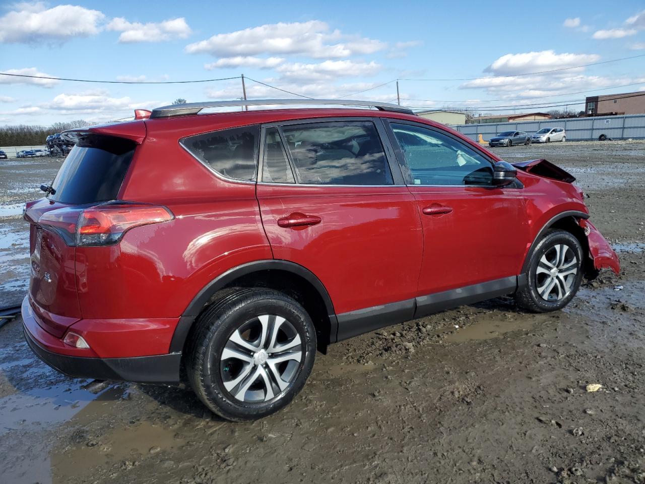 2018 TOYOTA RAV4 LE - Фото 3