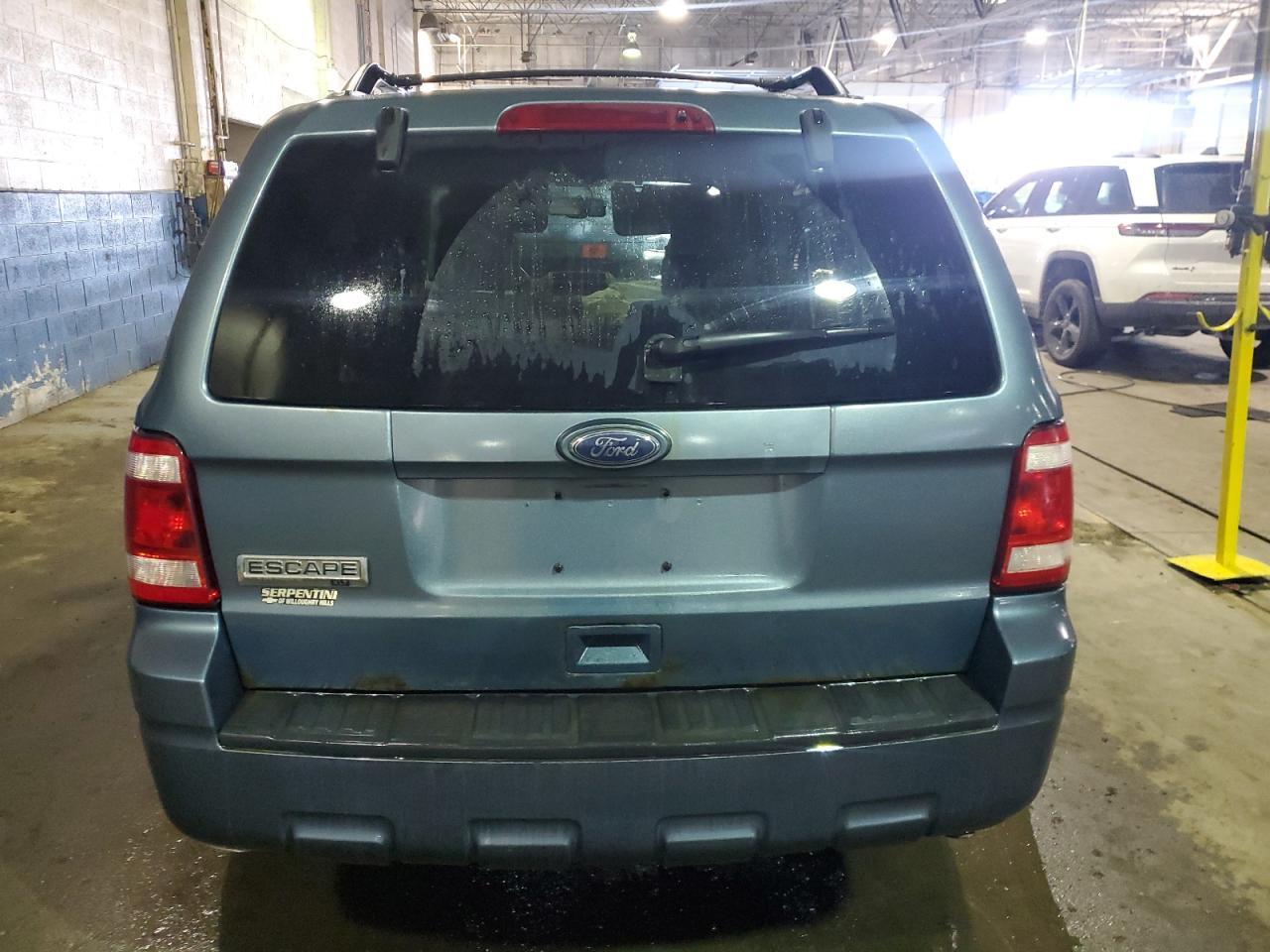 2010 FORD ESCAPE XLT - Фото 6
