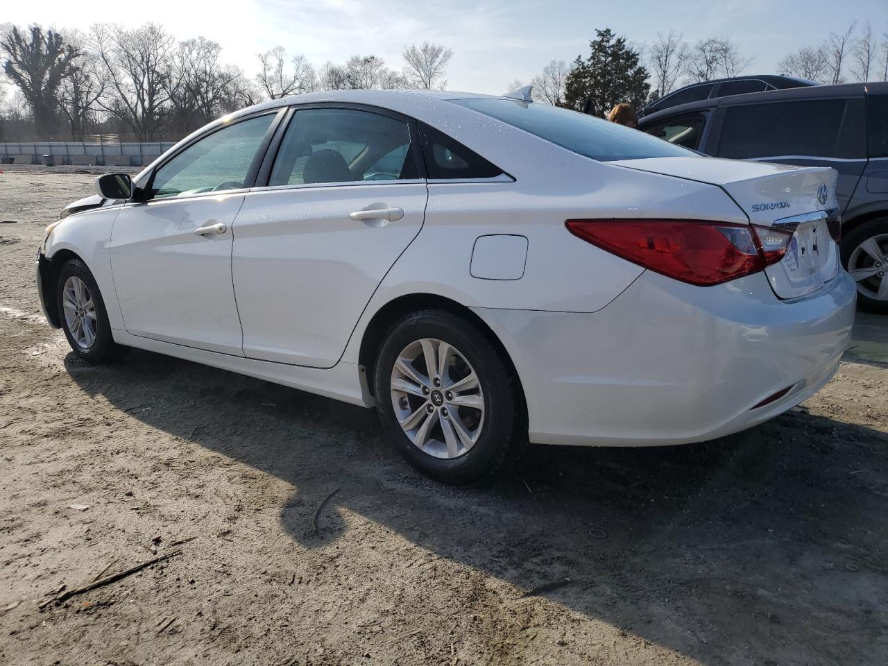 2013 HYUNDAI SONATA GLS - Image 2