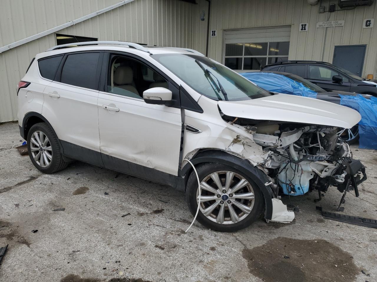 2017 FORD ESCAPE TIT - Image 4