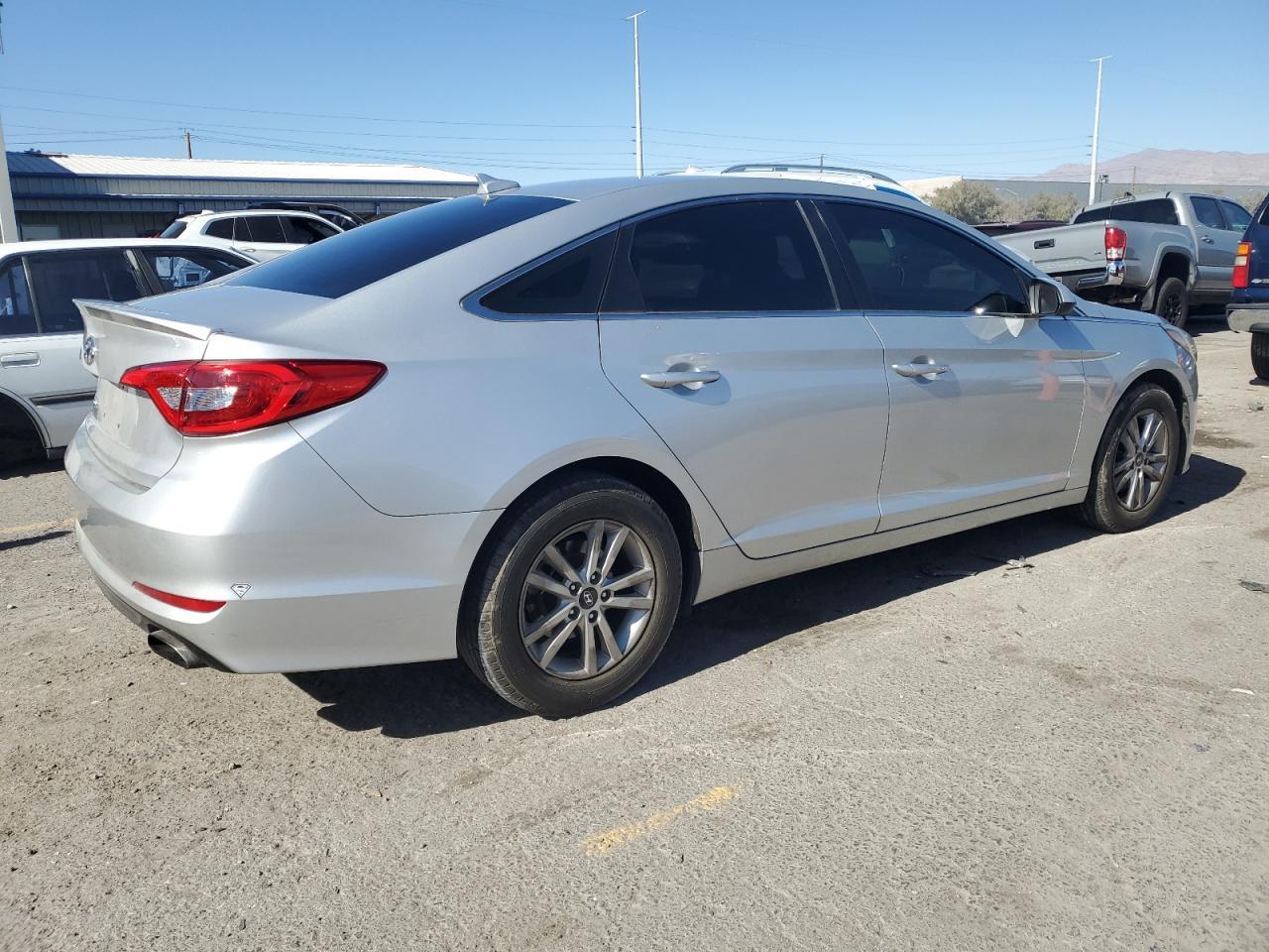 2017 HYUNDAI SONATA SE - Фото 3