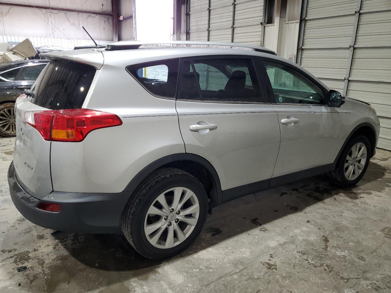2013 TOYOTA RAV4 LIMIT - Фото 3