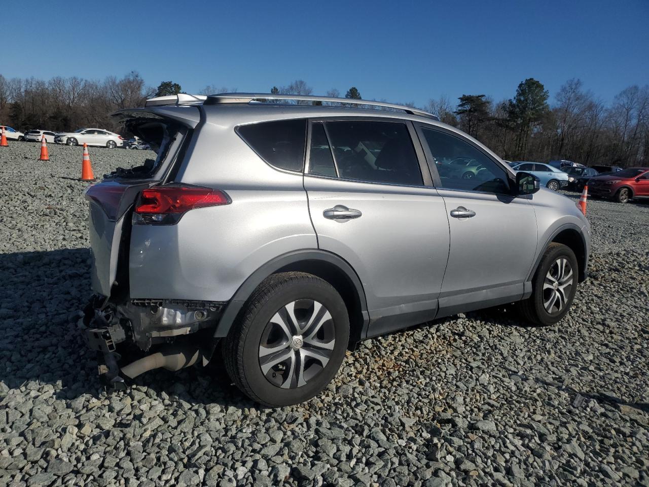 2016 TOYOTA RAV4 LE - Фото 3