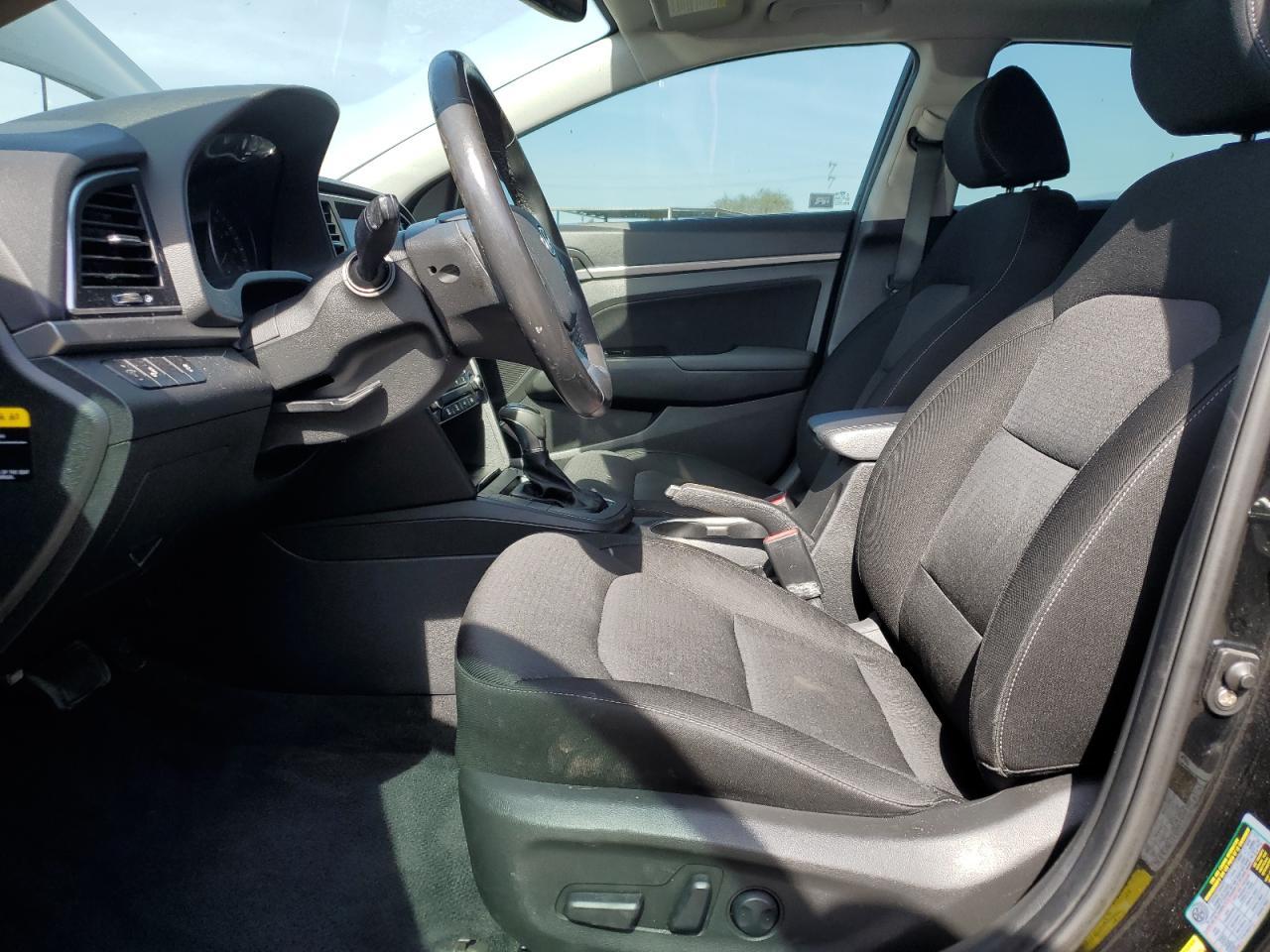 2017 HYUNDAI ELANTRA SE - Image 7