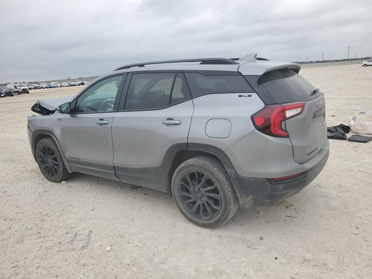 2023 GMC TERRAIN SL - Фото 2
