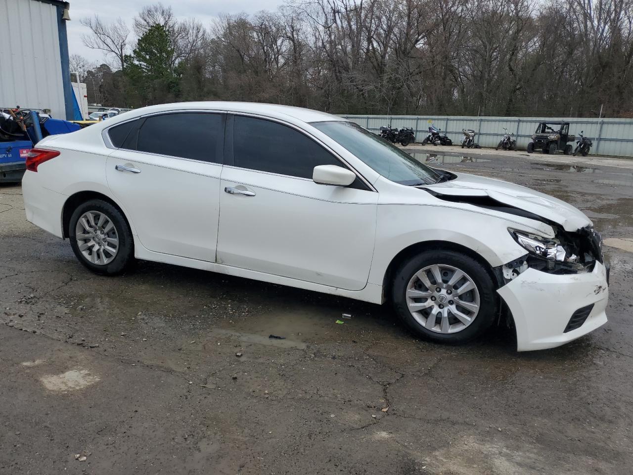 2016 NISSAN ALTIMA 2.5 - Фото 4