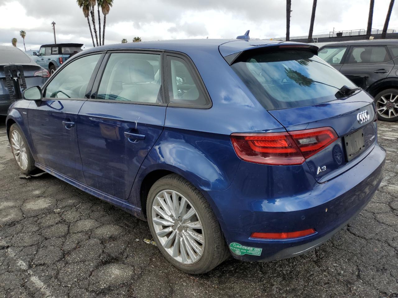 2016 AUDI A3 E-TRON - Image 2