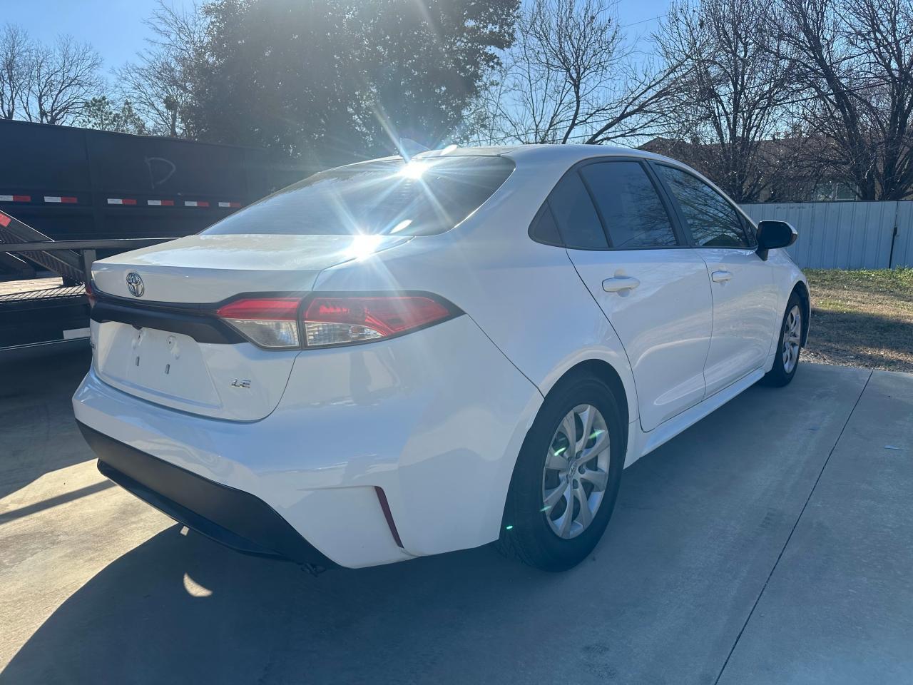 2020 TOYOTA COROLLA LE - Image 4