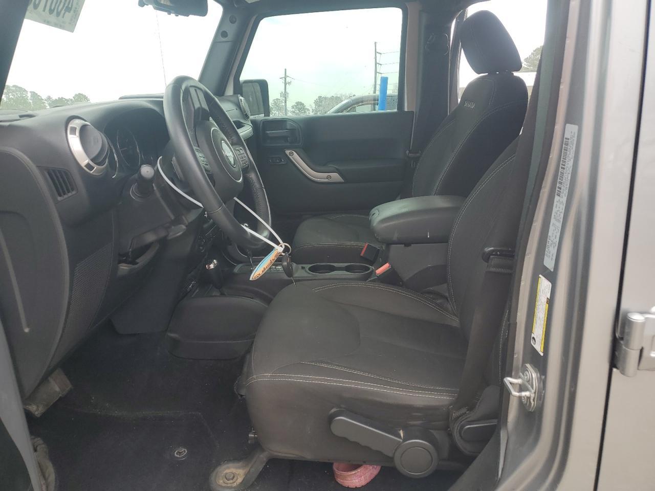 2017 JEEP WRANGLER U - Image 7