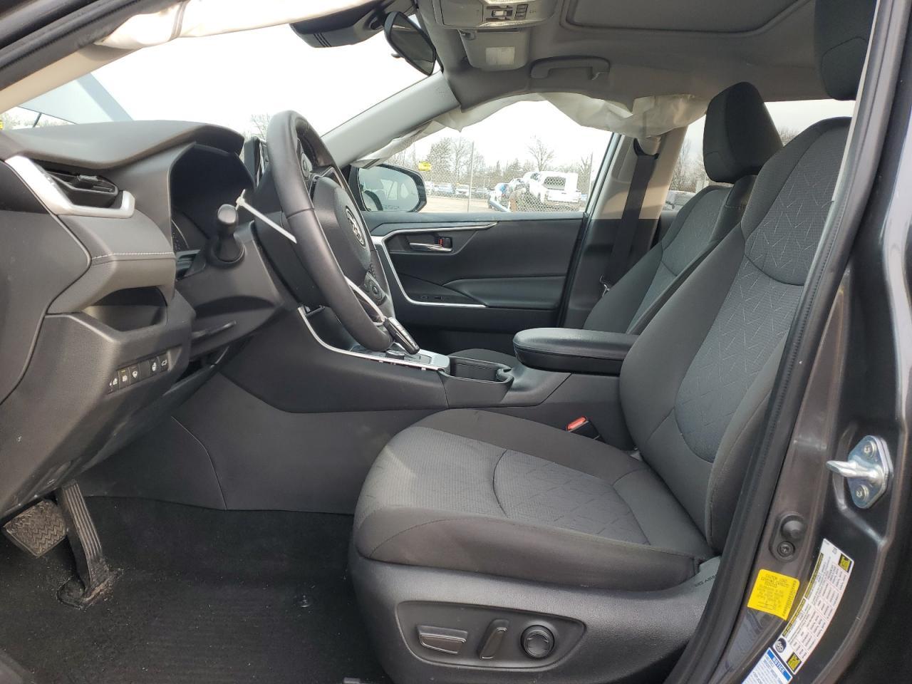 2022 TOYOTA RAV4 XLE - Image 7