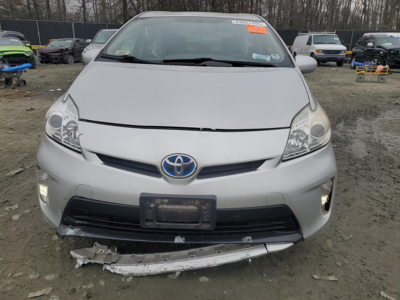 2015 TOYOTA PRIUS - Фото 5