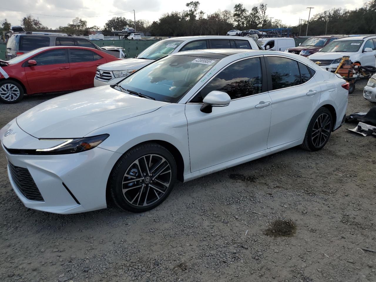 2025 TOYOTA CAMRY XSE