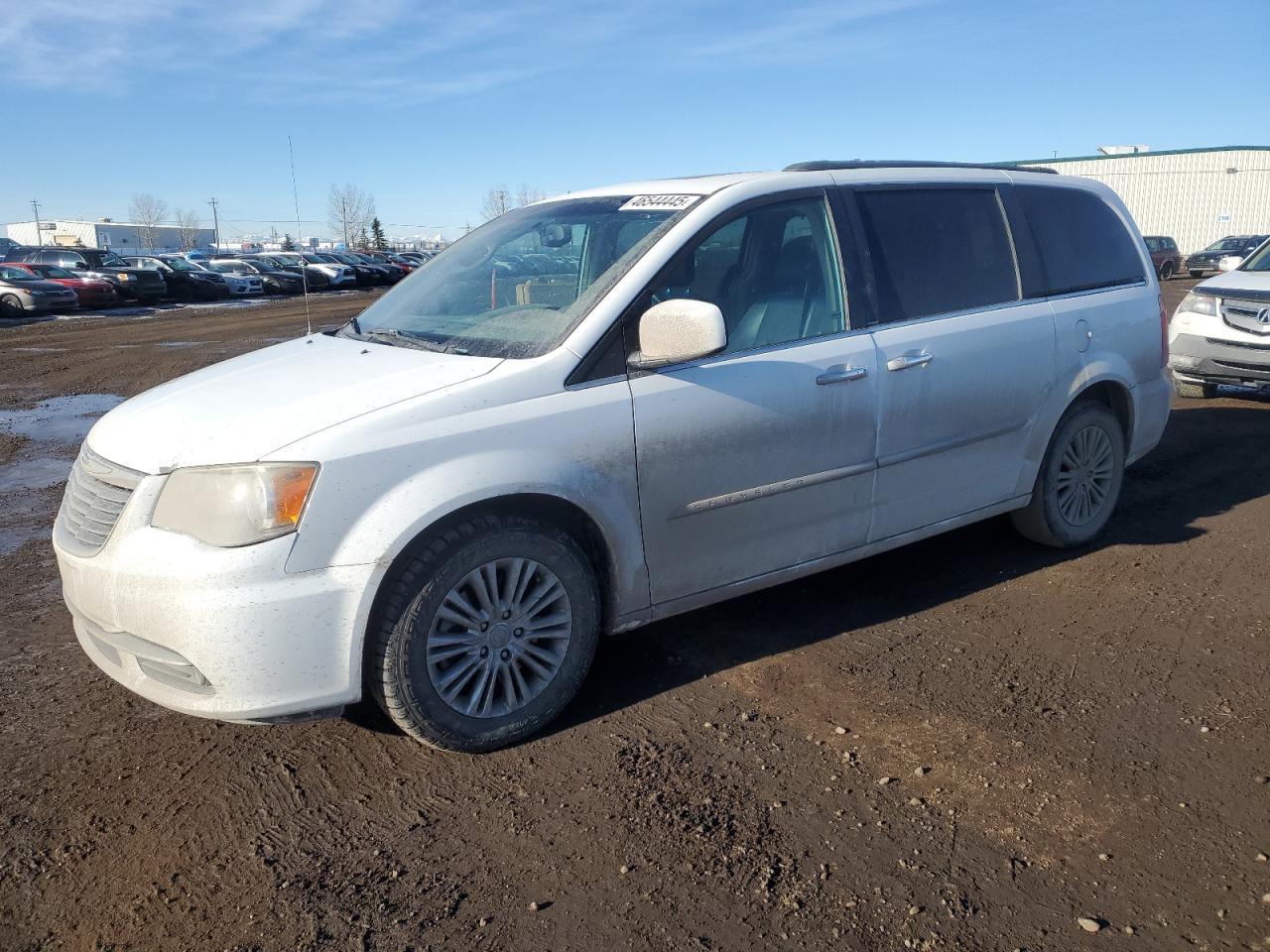 2014 CHRYSLER TOWN & COU