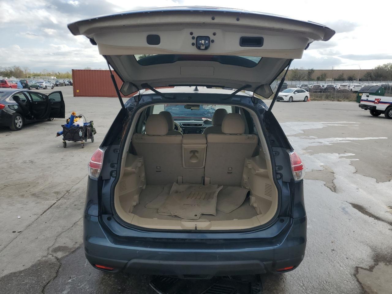 2014 NISSAN ROGUE S - Фото 6