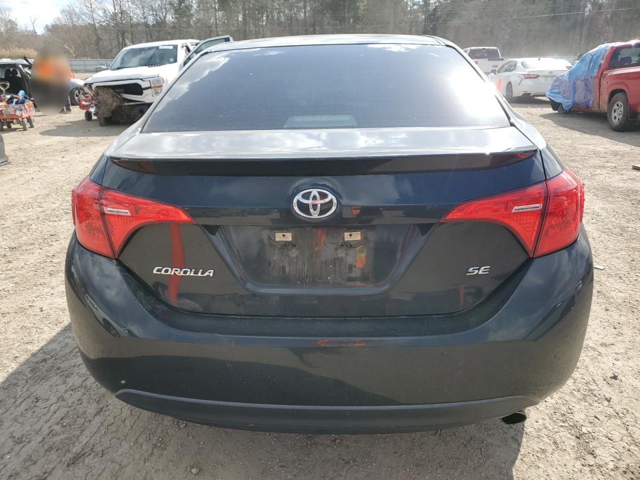 2018 TOYOTA COROLLA L - Image 6