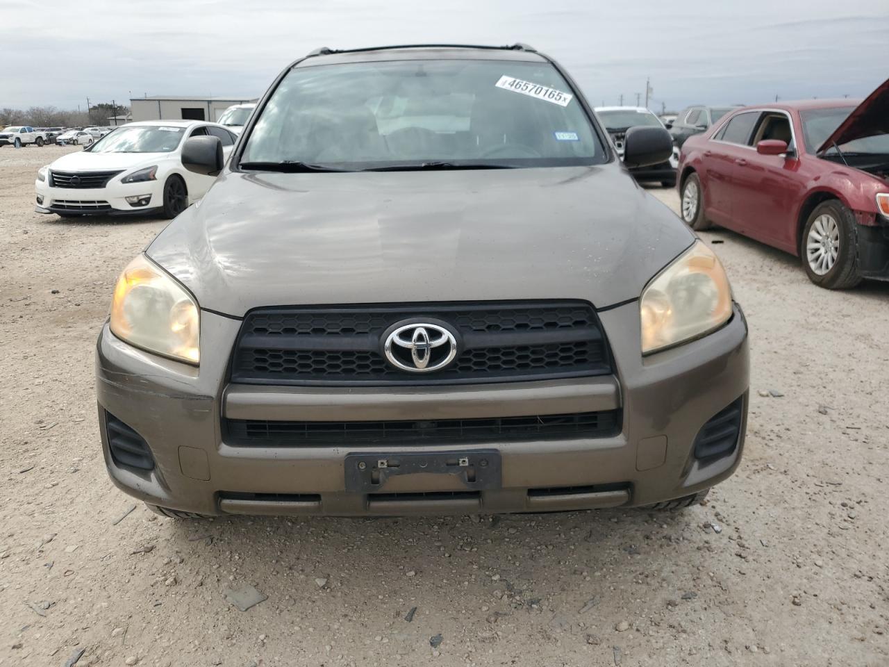 2011 TOYOTA RAV4 - Фото 5