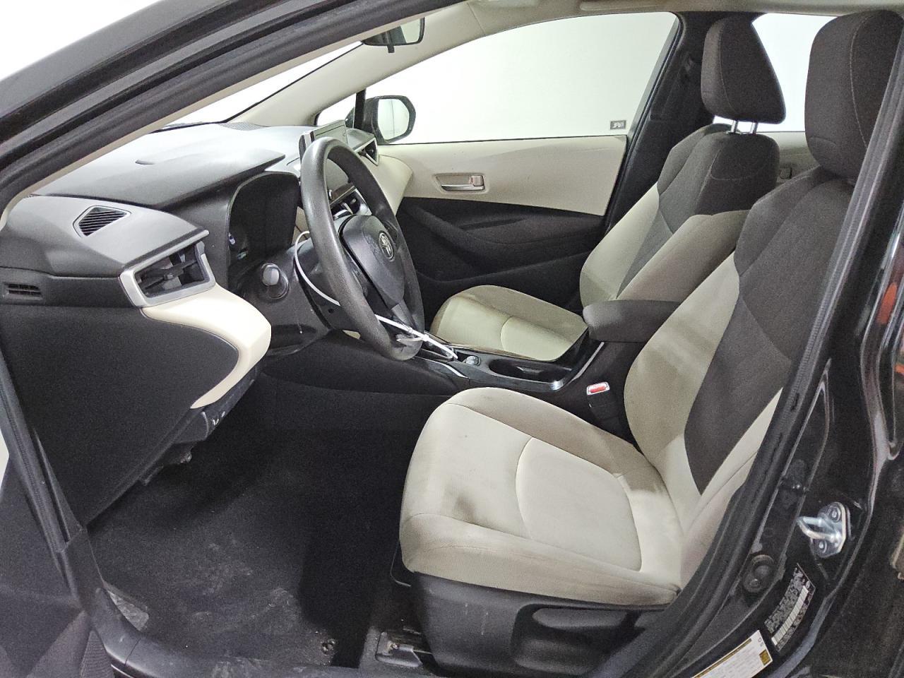2020 TOYOTA COROLLA LE - Фото 7