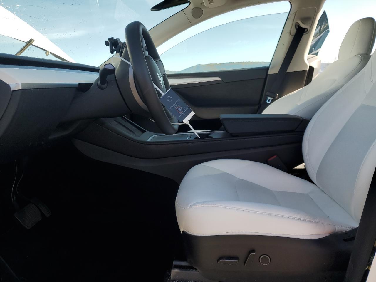 2023 TESLA MODEL Y - Фото 7