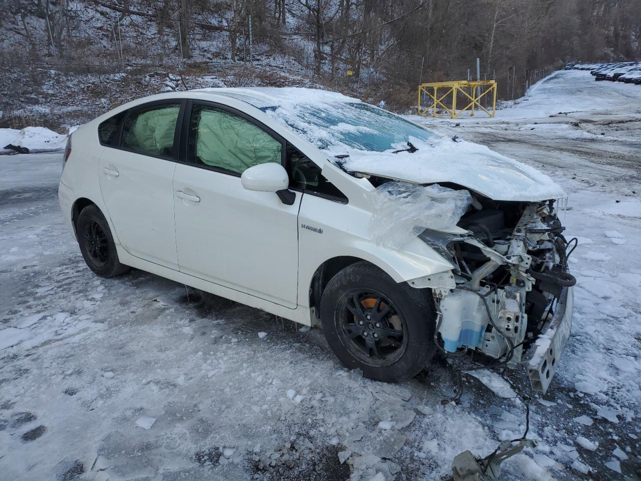2015 TOYOTA PRIUS - Фото 4