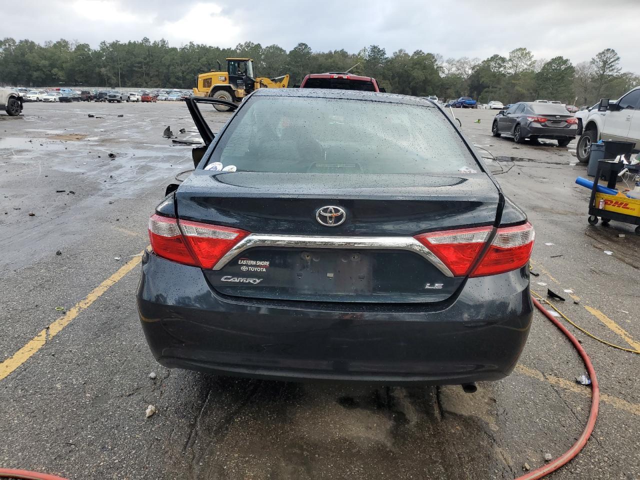 2016 TOYOTA CAMRY LE - Фото 6