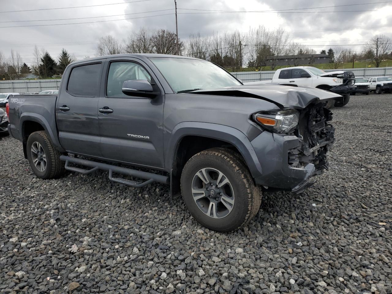 2017 TOYOTA TACOMA DOU - Фото 4