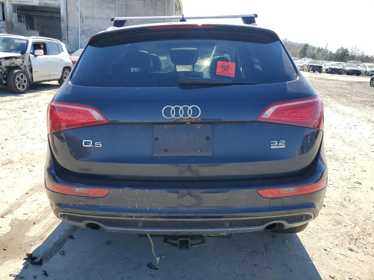 2011 AUDI Q5 PREMIUM - Image 6