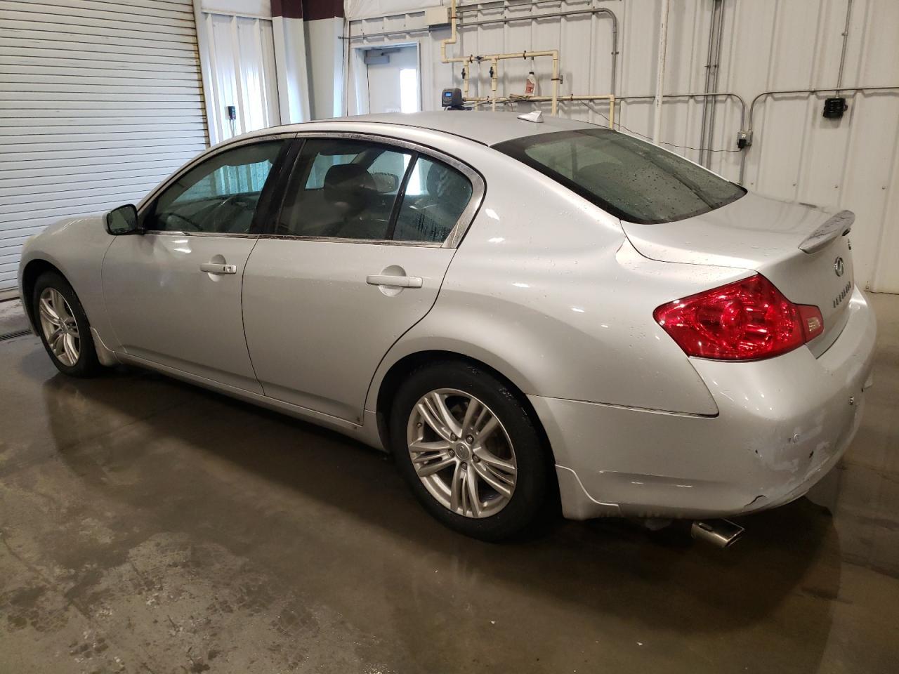 2012 INFINITI G37 - Image 2
