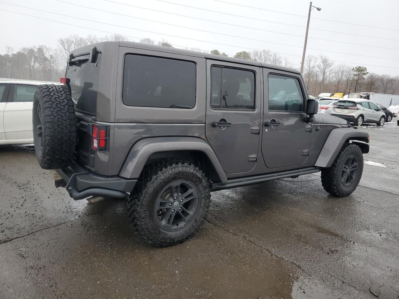 2017 JEEP WRANGLER U - Image 3