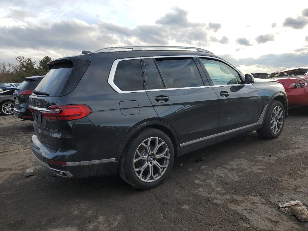 2021 BMW X7 XDRIVE4 - Image 3
