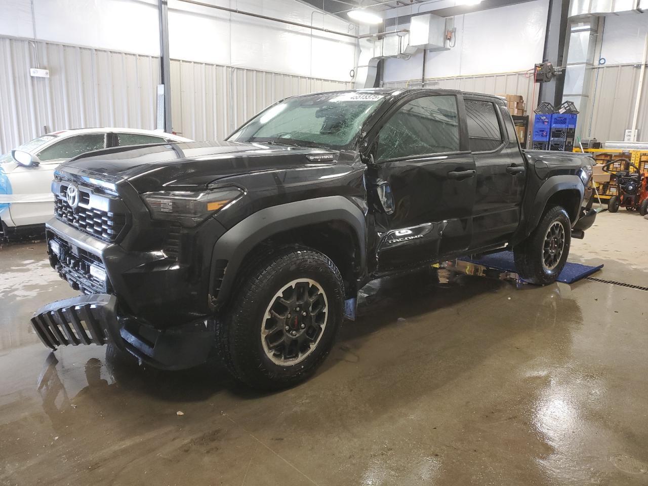 2024 TOYOTA TACOMA DOU