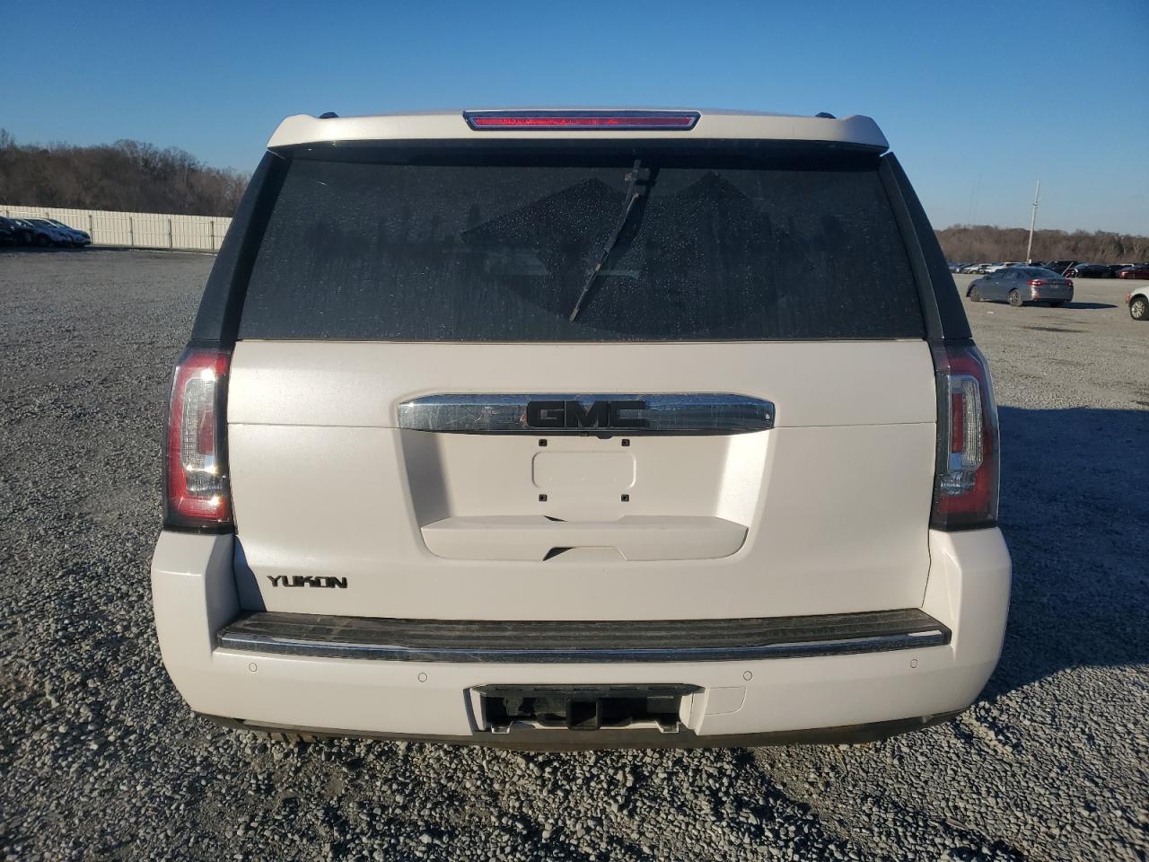 2017 GMC YUKON DENA - Фото 6