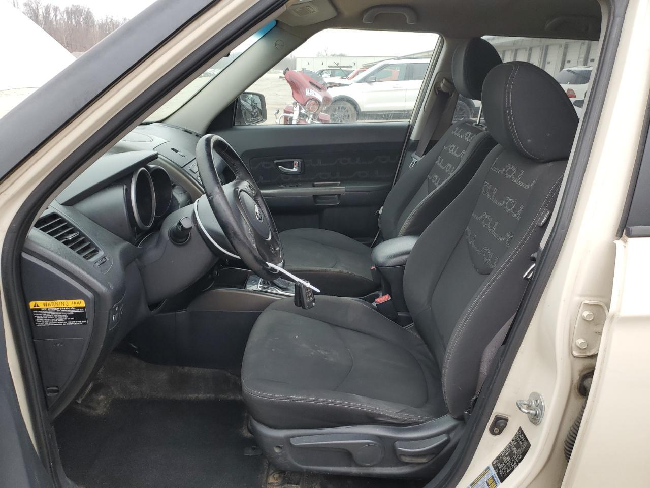 2013 KIA SOUL + - Image 7