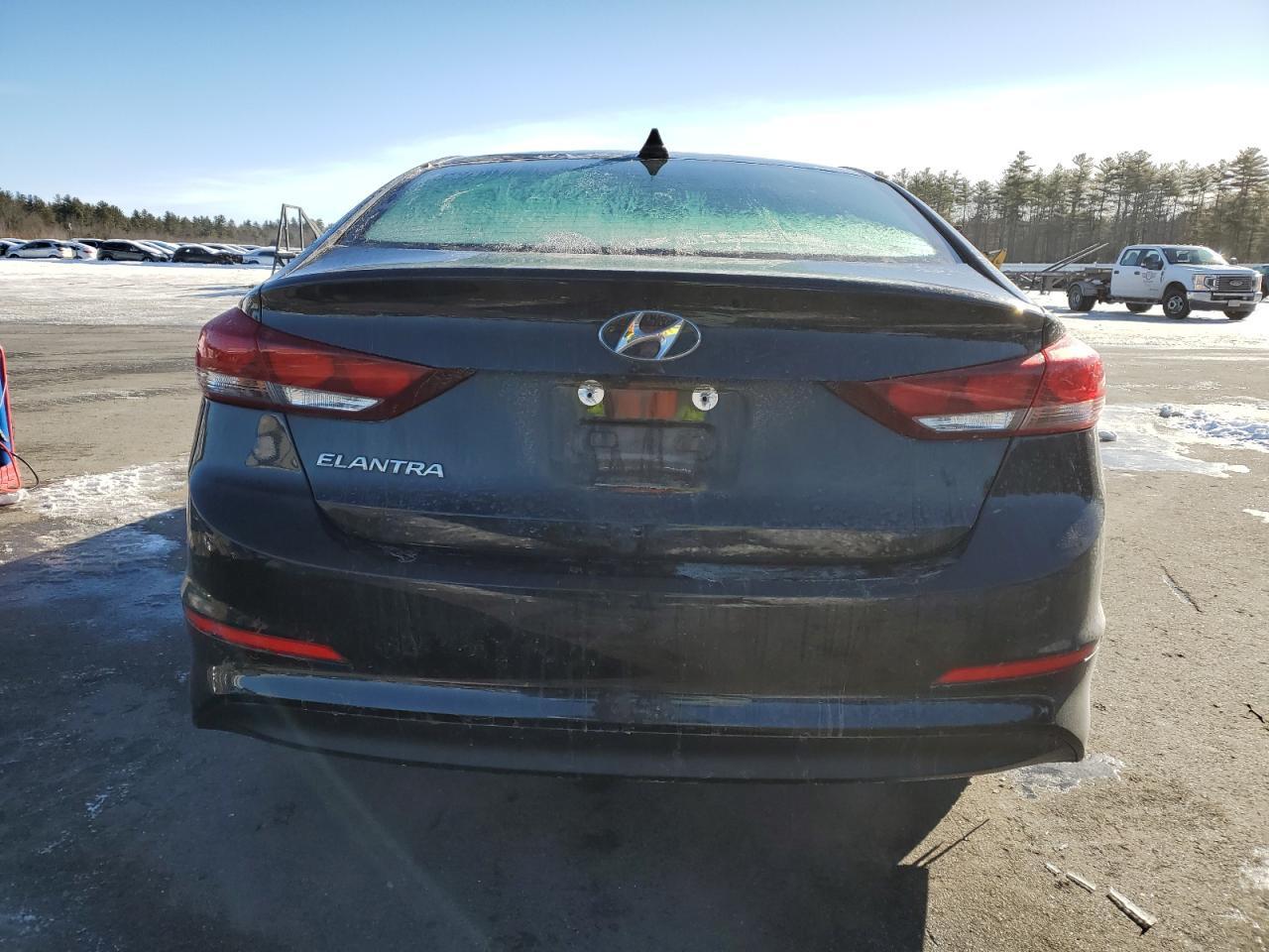 2018 HYUNDAI ELANTRA SE - Фото 6