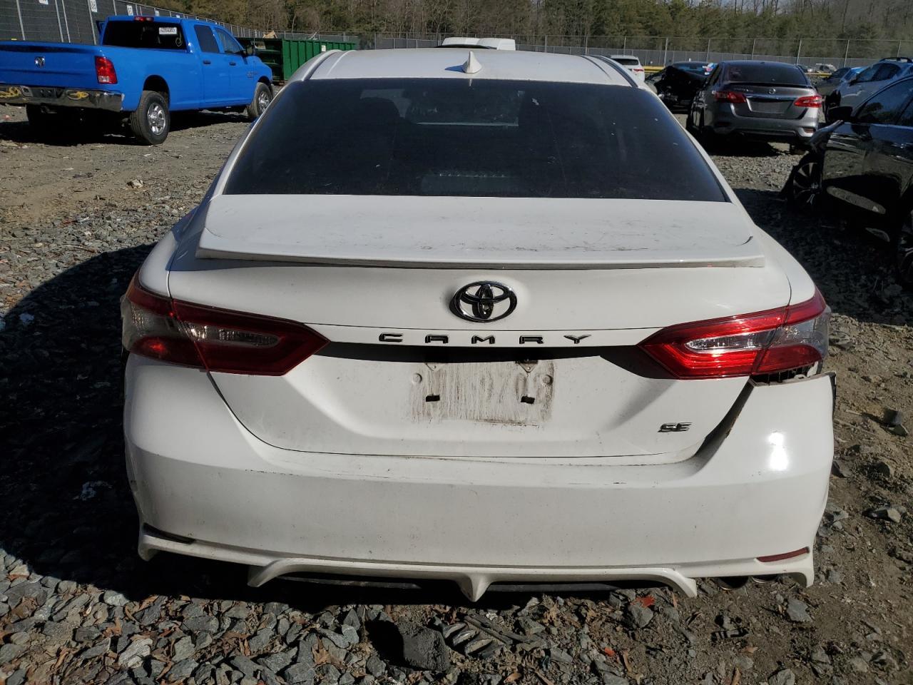 2019 TOYOTA CAMRY L - Фото 6