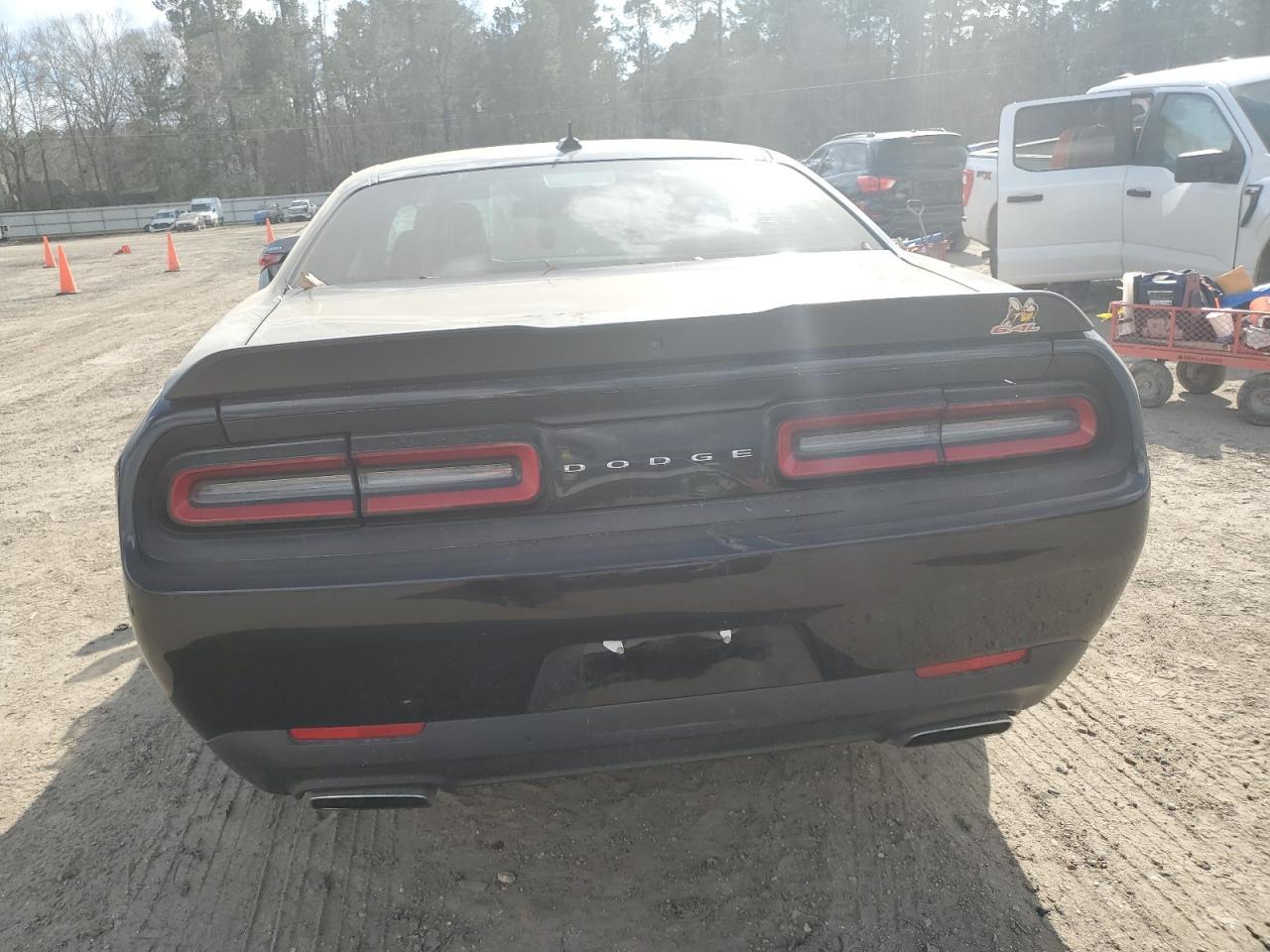 2016 DODGE CHALLENGER - Image 6