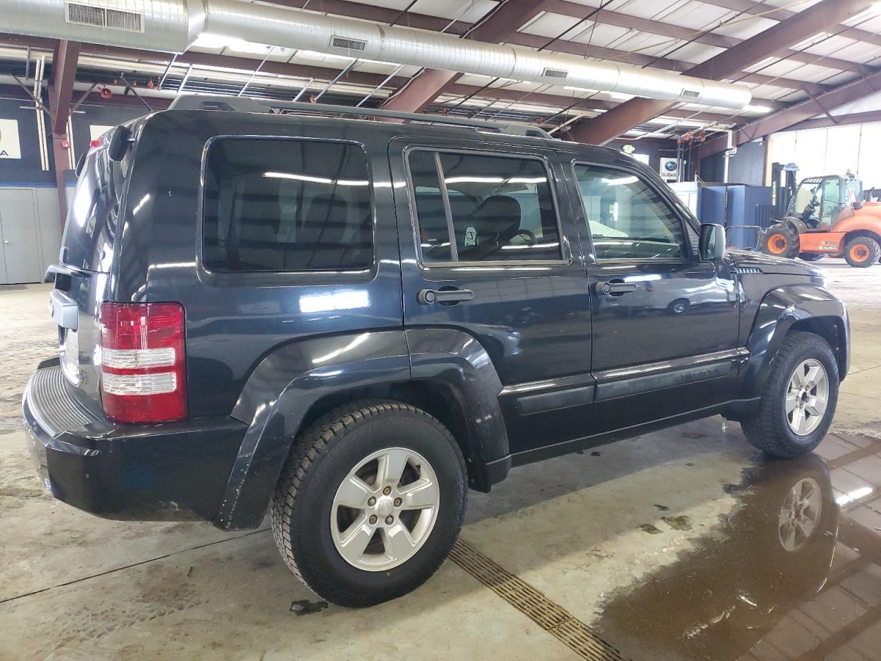 2010 JEEP LIBERTY SP - Фото 3