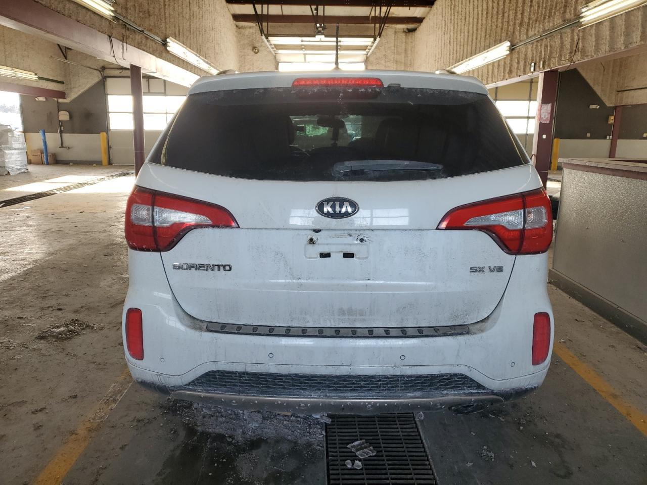 2015 KIA SORENTO SX - Image 6