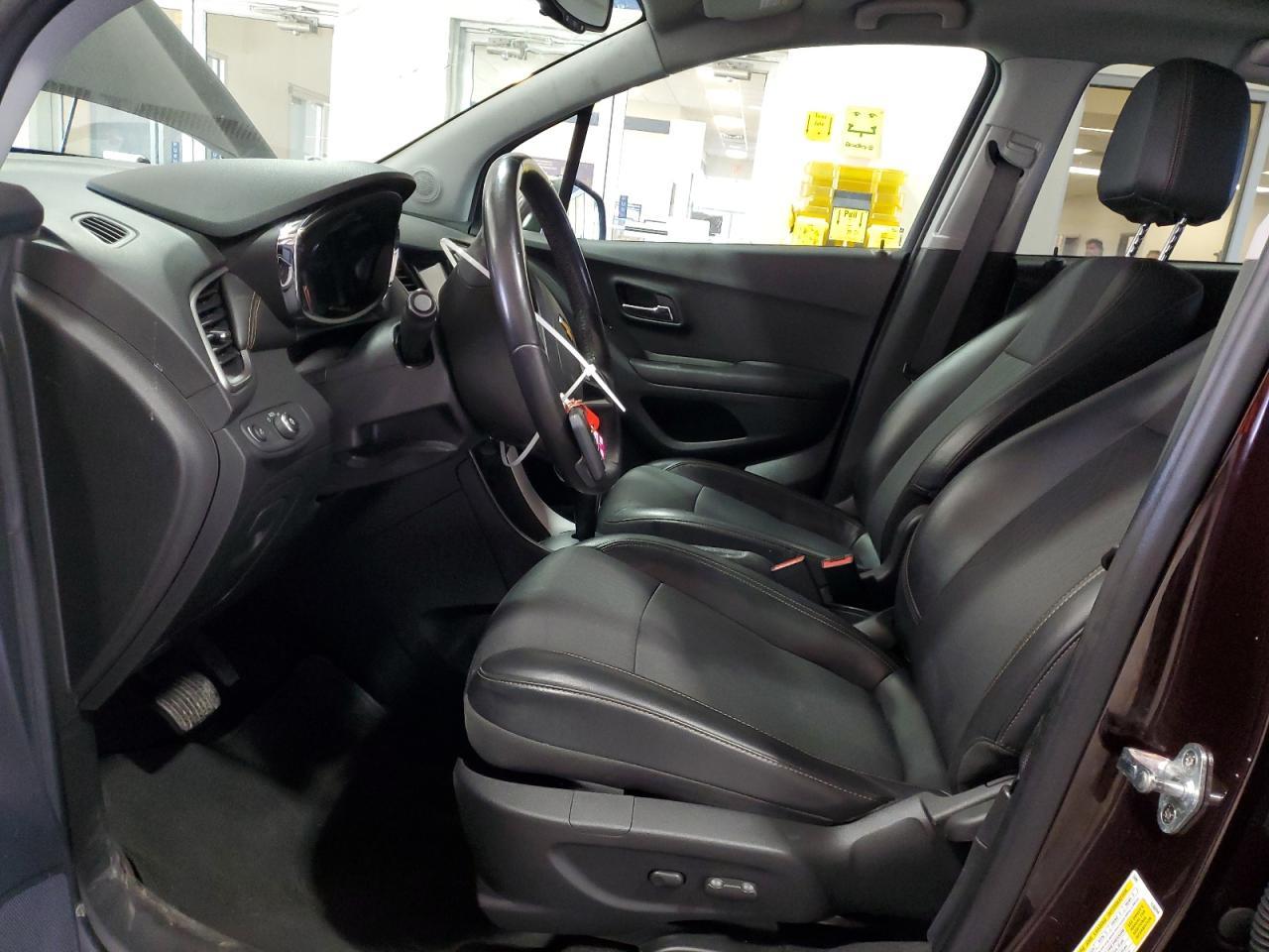 2021 CHEVROLET TRAX 1LT - Image 7