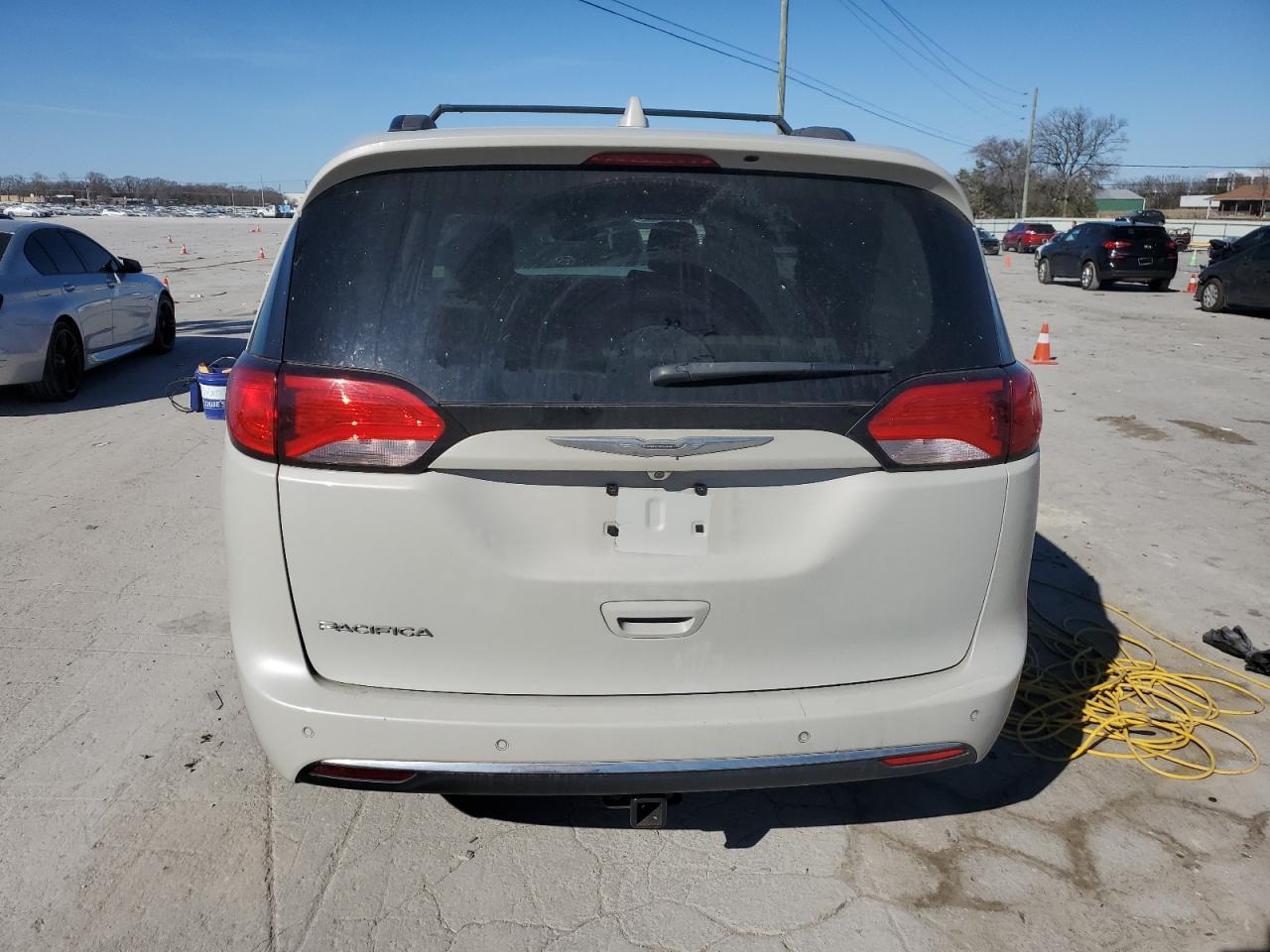 2017 CHRYSLER PACIFICA T - Image 6