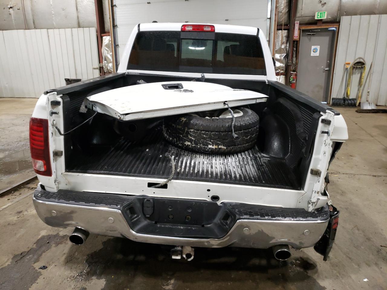 2017 RAM 1500 SPORT - Фото 6