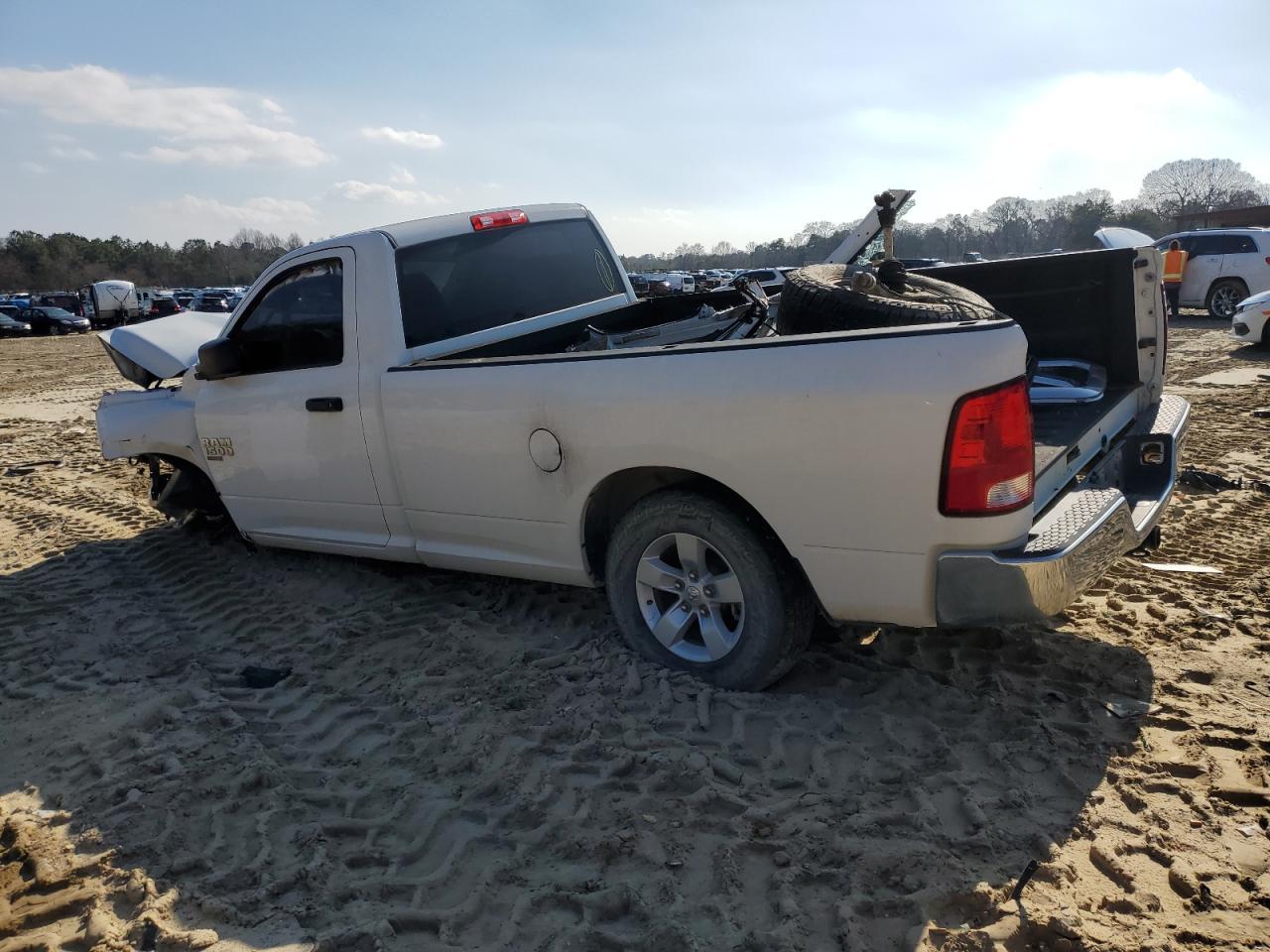 2019 RAM 1500 CLASS - Фото 2