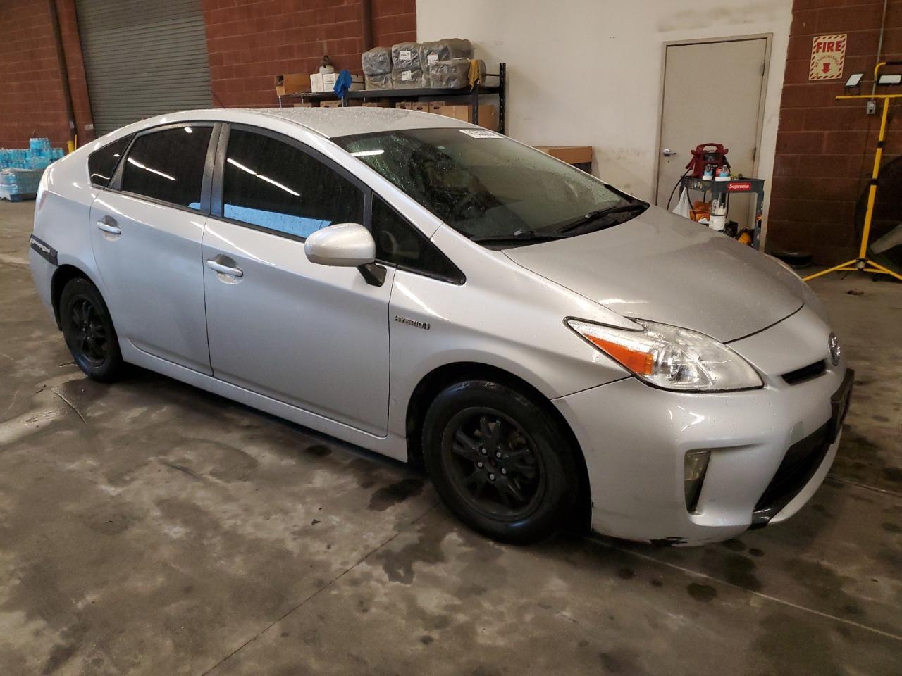 2013 TOYOTA PRIUS - Image 4